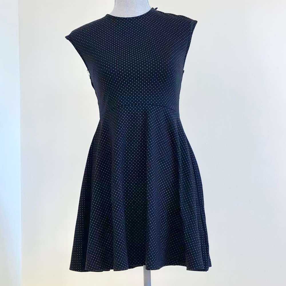 Gap Dress Small Black White Heart Print Mini Flutter Sleeve V Neck Pockets NWOT